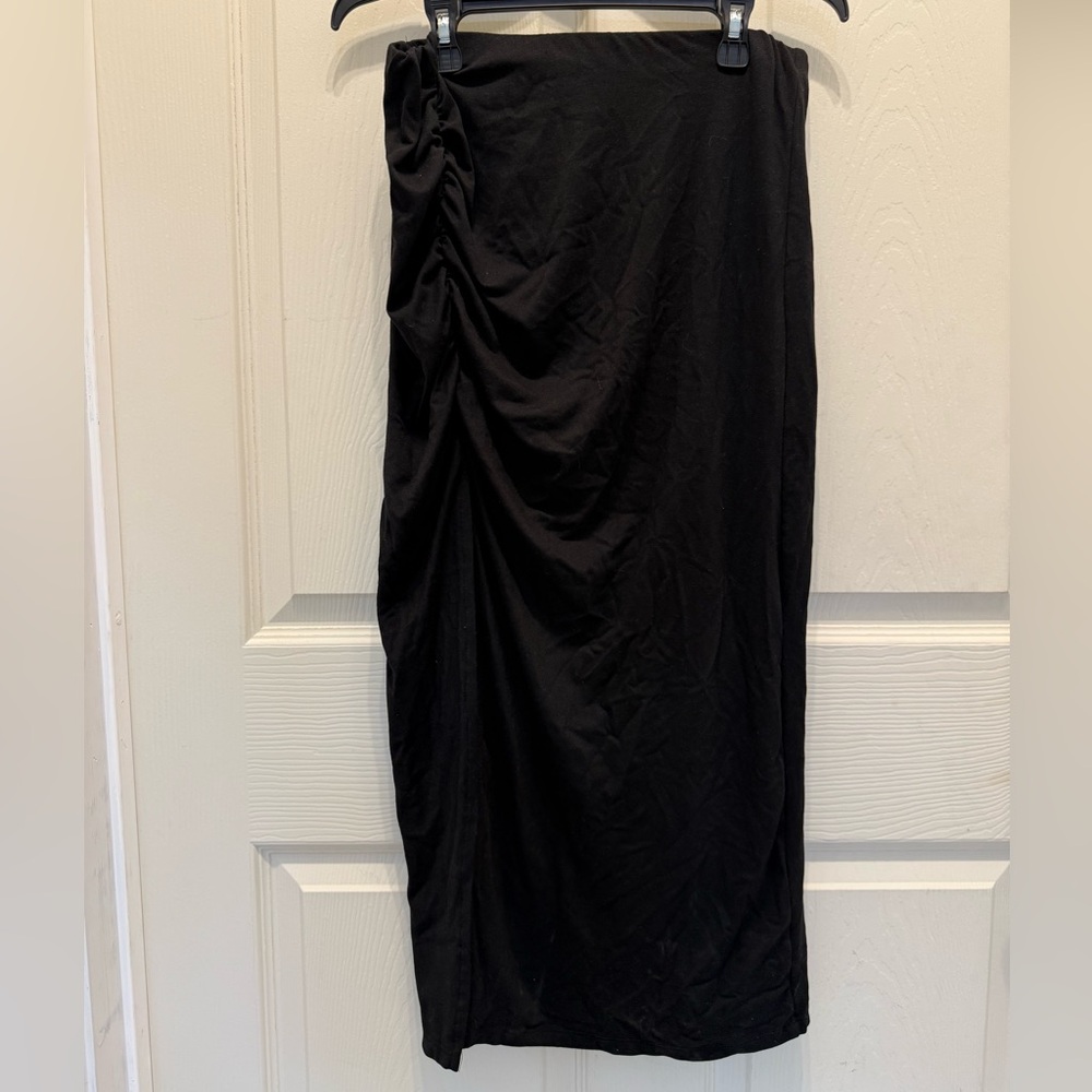Heart Hips Black Pencil Skirt
